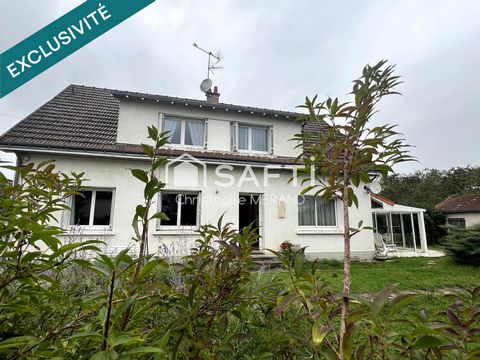 Deux maisons dans le centre de DANGE SAINT ROMAIN