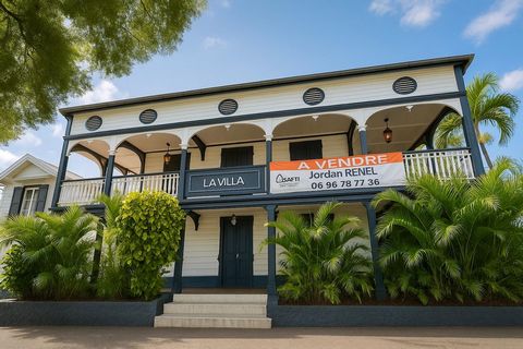 Découvrez une villa créole unique, un lieu rare où le caractère d’époque s’allie avec subtilité au raffinement d’aujourd’hui. Érigée sur deux niveaux et implantée sur un terrain entièrement clôturé de 1 275 m² avec portail, cette propriété séduit par...