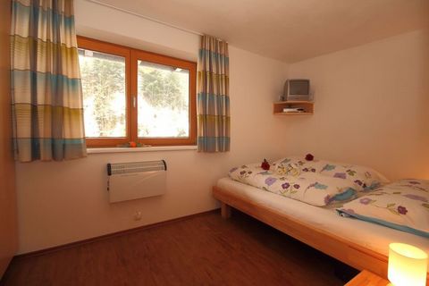 Kürzlich renovierte, wunderschöne Ferienwohnung mit zwei Schlafzimmern und luxuriösem Badezimmer, in ruhiger Lage in unmittelbarer Nähe des Zentrums von Brixen. Die Ferienwohnung verfügt über ein gemütliches Wohnzimmer mit komfortablem (Schlaf-)Sofa,...