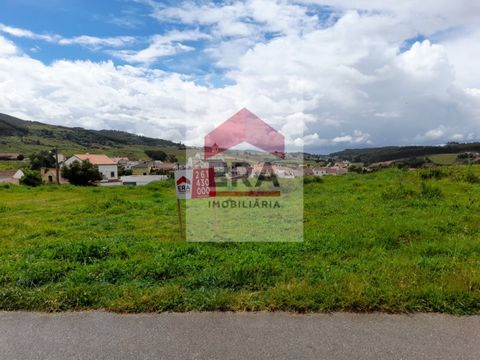 Land with 5,840 m2, project approved for urbanization with 18 Fires, well located with great view. Energy Rating: Exempt #ref:130170052