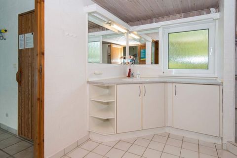 This holiday cottage with a swimming pool is located in the scenic and popular holiday destination of Blåvand/ Ho. It offers a good holiday at all seasons and would suit families sharing. No letting to youth groups. This house was radically renovated...