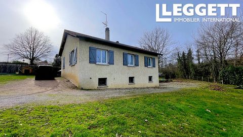 A26685SCN24 - Located in a small hamlet just 2 km from Piégut-Pluviers town centre, this pleasant sous-sol style house comprises a large living room, a kitchen and a sleeping area with 2 bedrooms and a bathroom (with shower and bath). The large plot ...