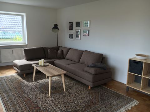 We offer a fully equipped apartment with Wifi and TV at the Sallerner Berg. Good bus connection, free parking, shopping facilities within walking distance, quiet location. The apartment has two bedrooms, a large living room, an eat-in kitchen and a p...