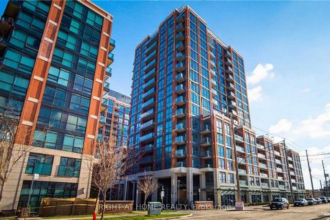 Cozy 1 bedroom unit.Great funtional layout.Large window,Full of sunlight.9ft ceiling.Steps to Wilson Subway station and TTC bus stop.Mins to Highway 401,Yorkdale Mall,Costco,Restaurants,York University etc.Low Maintenance fee.Great for first home buy...