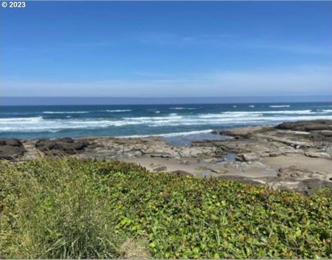 An Investor's Dream Property! This extraordinary acreage offers a unique combination of Ocean frontage and Highway 101 frontage, making it a rare find. Encompassing 6.7 acres with zoning designations RC and R4, this parcel presents a myriad of opport...