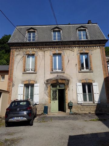 Summary FULLY RENOVATED 9 BEDS CHARACTER HOUSE IN A VIBRANT VILLAGE CAN BE CONVERTED INTO A B AND B ALSO 2 APPARTMENTS AND 5 GARAGES Location at walking distance of all shops, restaurants, bars ... Multiple lakes and rivers in the area. Many outdoor ...