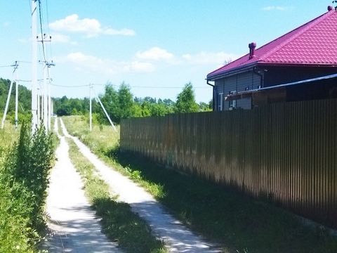 Продается участок в Есуковский . Назначение ИЖС (прописка). Экологически чистый район. В 10 км от посёлка в городе Пущино имеется вся необходимая городская инфраструктура (медучреждение, спорткомплекс, супермаркет, АЗС, рынок, концертный зал, кинотеа...