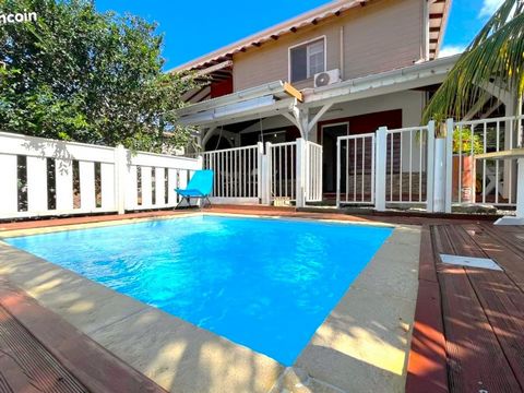 Sophie SCHAMBER offers for sale this real estate complex in a DIAMANT housing estate, ideally located due to its proximity to the beaches of the South and major roads. On the ground floor is a T3 composed of a kitchen open to the living room, 2 bedro...