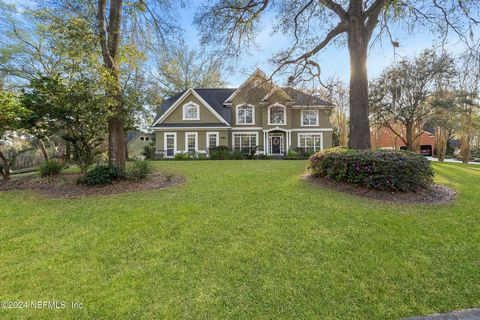 Welcome to Your Dream Home nestled within the prestigious gated community of Hidden Hills Country Club, this stunning 2-story home boasts a freshly painted exterior and beautiful lush landscaping. Situated in a mature and established neighborhood, th...