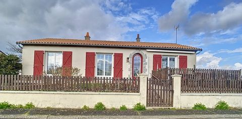 Dpt Deux Sèvres (79), à vendre THOUARS maison P4 de 97 m² - Terrain de 581,00 m²
