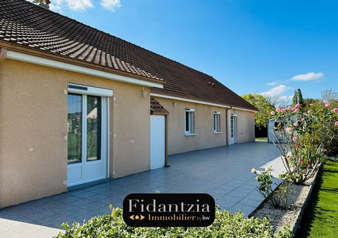 Fidantzia Immobilier by kw presents to you in exclusivity: 10 minutes from Orthez, pretty single-storey house with well-distributed volumes. Beautiful, bright living space with double exposure, large fitted kitchen with a pantry and laundry area next...