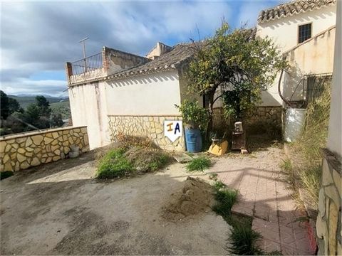 This 4 to 5 bedroom renovation Property with a generous town plot size of 261m2 is situated in El Canuelo, close to the historical town of Priego de Cordoba in Andalucia, Spain. Located on a quiet street with on road parking right out the property yo...