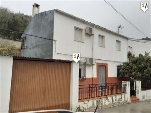 This 208m2 build 4 bedroom townhouse is located in the village of El Higueral, in the Cordoba province of Andalucia Spain, just a short drive from the beautiful town of Iznájar. The house is situated in a quiet street with on road parking and a priva...
