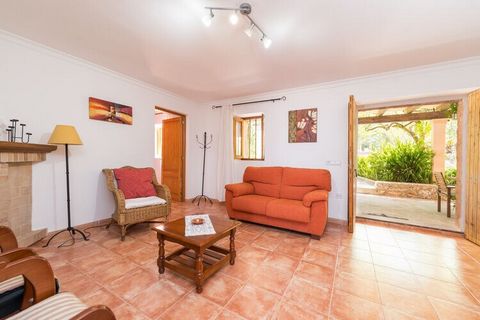 This spectacular house is situated in the countryside of Mallorca and is ideal to disconnect and to relax during your holiday break. The outside area of this marvellous finca of 21.000m2 counts with a fabulous private salt pool of 9m x 4m, with a dep...