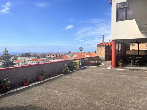 Located in Funchal. Situated in close proximity to the Madeira Shopping Mall and convenient public transportation, this property offers a prime opportunity for discerning buyers. The property consists of two independent residence Unit A and Unit B. T...