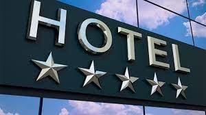 **Exclusivo Hotel 5 Estrellas Frente al Mar en Cerdeña, Italia Presentamos esta increíble oportunidad de inversión: un majestuoso Hotel 5 Estrellas ubicado en la deslumbrante costa norte de Cerdeña, Italia. **Características Principales:** - **Ubicac...