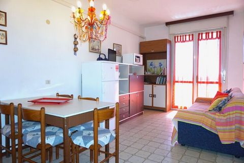 This fine accommodation near the coast, on the Adriatic Sea, offers access to a shared swimming pool and garden. It is particularly suitable for sun holidays with family or friends and the wonderful location means that even a day trip to Venice is po...