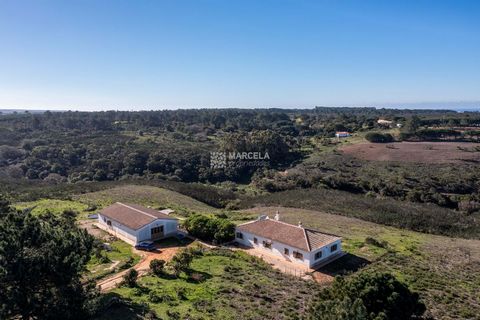 Located in Aljezur. A three bedroom rural property with separate garage / armazen (warehouse) with studio apartment set in 8 hectares of natural land with distant sea views. The property built in 2013 comprises of large open plan kitchen / dining roo...