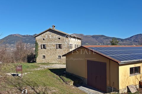 L'Alba su Gubbio (Sunrise over Gubbio) is an ancient farmhouse nestled in a privileged and panoramic position just minutes away from Gubbio, accessible via a short stretch of gravel road. Key features include the expansive grounds, proximity to the t...
