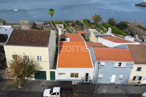 Identificação do imóvel: ZMPT563403 Two-bedroom brand new dwelling located on Avenida Dom Paulo José Tavares in the parish of Rabo de Peixe. The property is located on a plot of land on the waterfront with a privileged view of the north coast of São ...