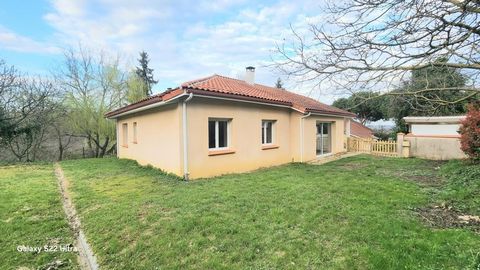 Dpt Hautes Pyrénées (65), à vendre CASTELVIEILH maison P5 de 102,25 m² - Terrain de 973,00 m² - Plain pied