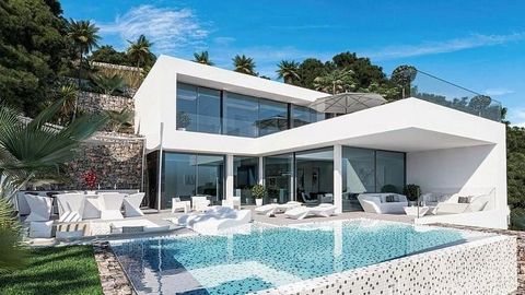 EXCLUSIVE VILLA WITH SPECTACULAR VIEWS New construction villa in Calpe with excellent views of the Sea, Peñón, and the bay of Calpe. High tech villa with excellent high standing construction materials. The House is built on 3 levels, connected by an ...