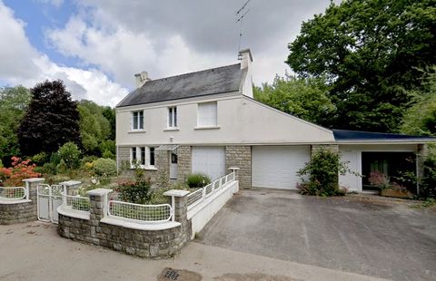 Dpt Morbihan (56), à vendre LIGNOL maison P7 de 131 m² - Terrain de 1 450,00 m²