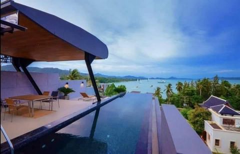 A stunning villa with a pool on Rawai Beach, offering mesmerizing sea views! ⬩ 4 floors ⬩ 3 bedrooms ⬩ 4 bathrooms ⬩ Fully furnished villa ⬩ 2 parking spaces ⬩ Sea-view pool 🚙 Only 1 minute to Rawai Beach 🚙 Just 15 minutes by transport to Robinson Ch...