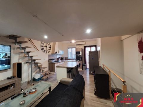 Special investors: T2 sold with tenant in place. In the beautiful town of Perpignan Nord, close to all amenities. You will be charmed by this bright 2-room apartment of about 54.40 m2 located on the first and top floor of a small building of 2 lots. ...