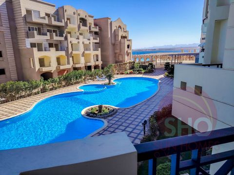 Presenting for sale a luxury beach-front, 2nd floor apartment with beautiful sea and pool views in EL Andalous, Sahl Hasheesh. This property features an open plan kitchen living area with American kitchen style made of solid wooden units, black grani...