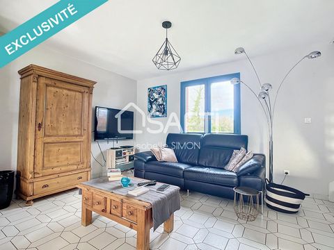 Exclusive and rare on the market, in Merlimont on a magnificent plot of 2278 m2 fenced… Come and discover this superb brick house, habitable on one level. It consists of a large living room with fireplace, a fully equipped open kitchen, a bedroom and...
