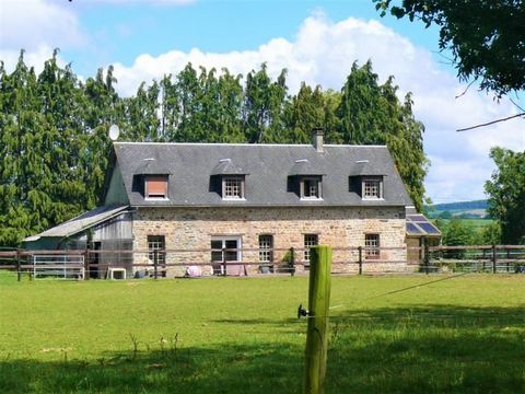 Rarely available, this fantastic equestrian property offers the amateur or professional rider a superb facility for the horses and a beautiful home for the rider. It comprises 8 indoor boxes with automatic waterers, a tack room, a horse shower, stora...
