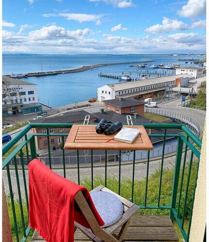 Confortevole appartamento per vacanze con terrazza sul tetto e vista panoramica mozzafiato sul mare.