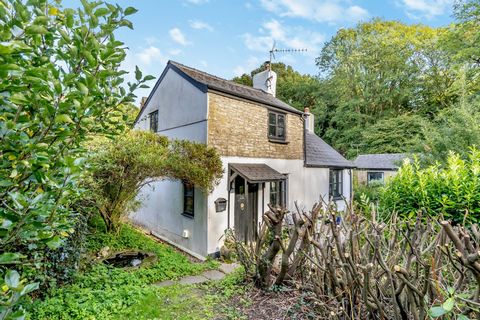 From the doorstep of this delightful rural retreat, there are acres of atmospheric ancient woodland to enjoy. Tucked away in a tranquil spot on the edge of the village of Coalway, this property is ideally situated those wanting to settle in the count...