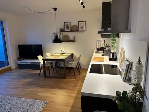 The apartment is located on the top floor of the residential complex, which was completed in 2023. The apartment has its own underground parking space with wallbox. 9 minutes walk to Schönefeld S-Bahn station. From Schönefeld S-Bahn station it is 8 m...