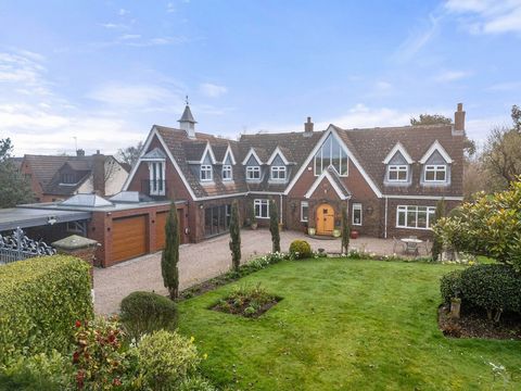‘A rural retreat in a central location.’ Characterful and imposing Nestled in a quiet cul-de-sac but within walking distance of the small village of Elmesthorpe in south Leicestershire, the Homestead is a delightfully bespoke residence providing four...