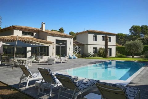 Summary Tucked away in the exclusive privacy of one of Mougins' most sought-after private domains with 24-hour surveillance, this impressive 310 sqm villa epitomizes contemporary elegance. Set amidst a lush 2500 sqm secluded garden, the residence exu...