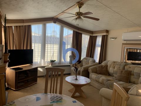 In the town of Maché with multiple local shops, nursery/primary school. We offer you this English mobile home from 2010 of the brand WILLERBY ASPEN 4 seasons composed of 2 bedrooms, one of which has a water point and toilet, a living room with kitche...
