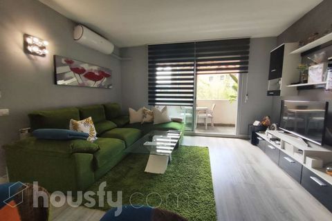 Housfy vende encantador piso en Sant Andreu, Barcelona. Una vivienda luminosa y ubicada en un entorno idóneo para disfrutarlo. Este piso fue construido en el año 2004 . Características: - Admirable piso de 61 m² en La Sagrera. (Los metros cuadrados e...