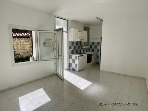 Dpt Hérault (34), à vendre MONTPELLIER appartement T1+ piéce supplementaire de 30 m²