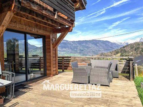 EXCLUSIVELY, come and discover this beautiful chalet in a quiet area, with panoramic views of the mountains, 5 rooms of 141 m² of living space enjoying an enclosed plot and an East - South exposure. Its quality of construction, its charm and its beau...