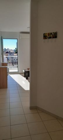 Brand new renovated 7th floor, 2 bedroom aparment located in beautiful town of Split. Apartment have super fast Internet. The kitchen is fully equipped with all necessary amenities. . In dayroom is spacious sofa which can be unfolded to bed as well. ...