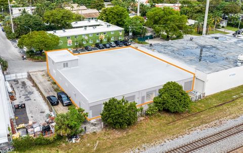 Warehouse with liberal B-3 Zoning located near I-95 and Federal Highway. Partially rented with some units left vacant as seller believes building is best suited for an owner user who may use all of the spaces. The tenants there are at under-market re...