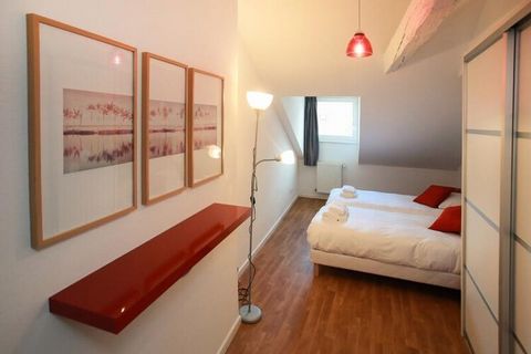 ? Adresse: 1 Rue des Clefs ? Im Herzen der Innenstadt von Colmar verfügt diese 165 m² große Maisonette über 4 Schlafzimmer, von denen 3 sowie ein Wohnzimmer klimatisiert sind. Ideal für einen Aufenthalt mit Familie, Freunden, Kollegen, für ein Wochen...