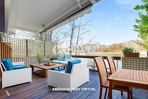 Casavo offers for sale this 3/4 room apartment of 92.41 m² Carrez with 2 terraces of 25 and 14 m², 2 underground parking spaces, and a cellar, located on Boulevard Vital Bouhot, Neuilly-sur-Seine. Situated in the highly sought-after 