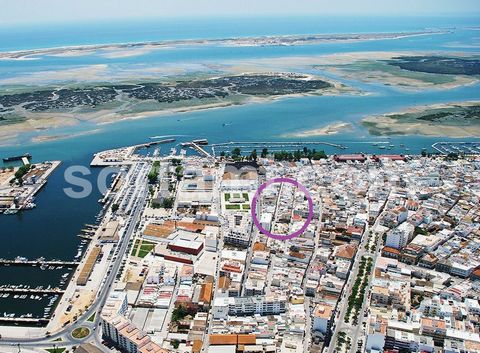 Plot of land for construction, with approved project, located in the historical area of Olhão overlooking Ria in central area of commerce and services.Next to several infrastructures and services: Marina, boats to the magnificent islands and beaches,...