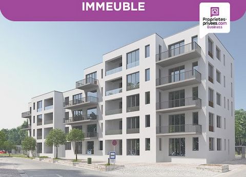 80700 ROYE - Ensemble de 2 maisons - 3 chambres -110m² habitables Ensemble immobilier sur une même parcelle, parfait pour un investissement locatif stable ou marchand de biens Pas de charges de copropriétés! 2 maisons déjà louées avec des locataires ...