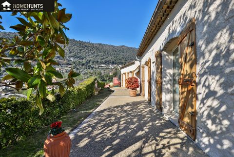 FALICON: Single-storey house of 127 m2 stood on a plot of 1800 m2 with swimming pool and outbuildings. Perfectly maintained, this charming house is located on the hill of Falicon, 15 minutes from Cimiez and 25 minutes from Place Massena and the sea. ...