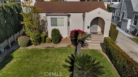 Explore the potential of 1411 E Broadway, a beautiful and spacious single-family residence nestled in the heart of Glendale. This charming home features (3) three bedrooms and (1.5) One and Half bathrooms, ideal for families or as a high-demand renta...