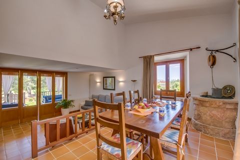 This charming villa offers a perfect blend of comfort and style, ideal for up to 6 guests. The property features three beautifully designed bedrooms, two with double beds and one with two single beds. Air conditioning is available in all rooms, ensur...